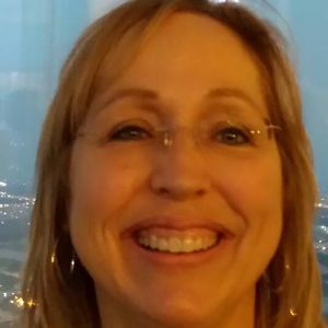 Meet your Posher, Lisa